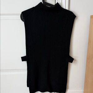 Banana Republic Black Sleeveless Turtleneck Sweater